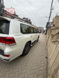 تويوتا لاندكروزر